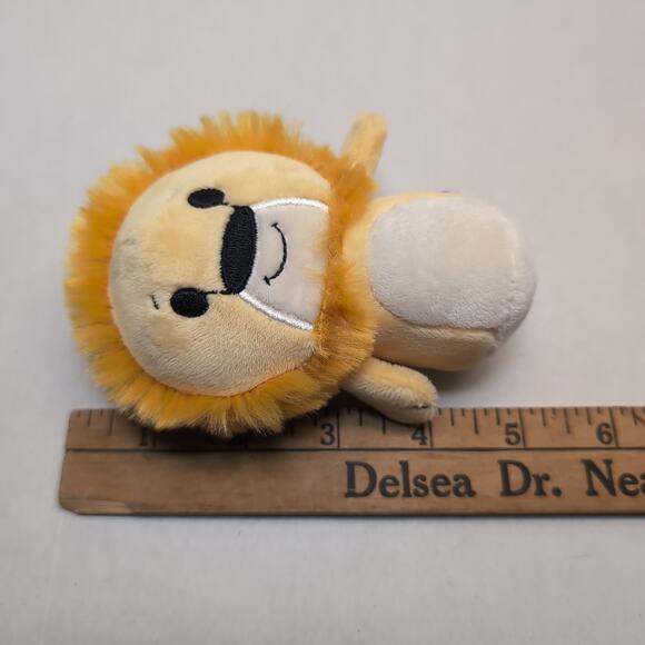 Hallmark Itty Bittys Noah’s Ark Lion Plush Stuffed Animal Toy 4” Bean Bag - Picture 6 of 6